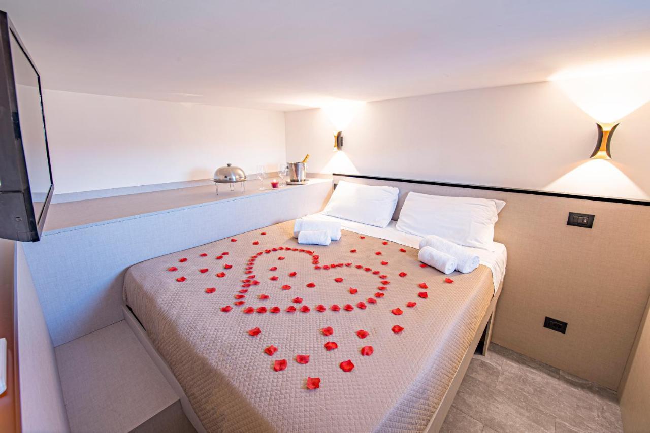 Virtus Prestige - Rooms & Apartments Рим Экстерьер фото
