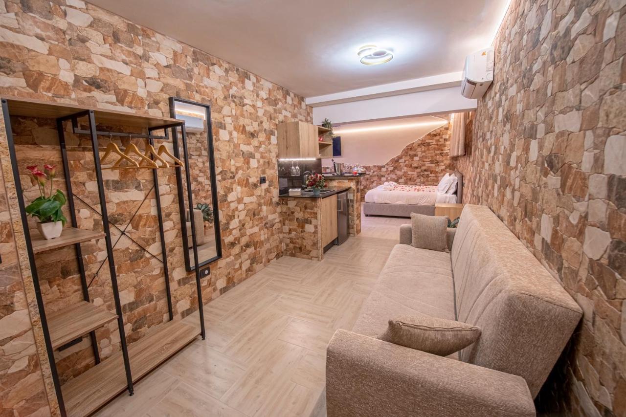 Virtus Prestige - Rooms & Apartments Рим Экстерьер фото
