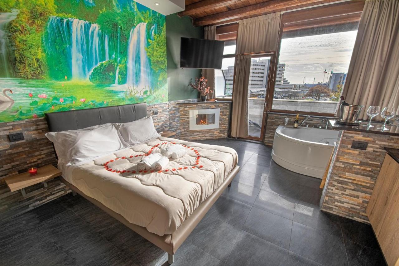Virtus Prestige - Rooms & Apartments Рим Экстерьер фото