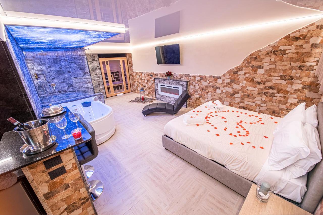 Virtus Prestige - Rooms & Apartments Рим Экстерьер фото