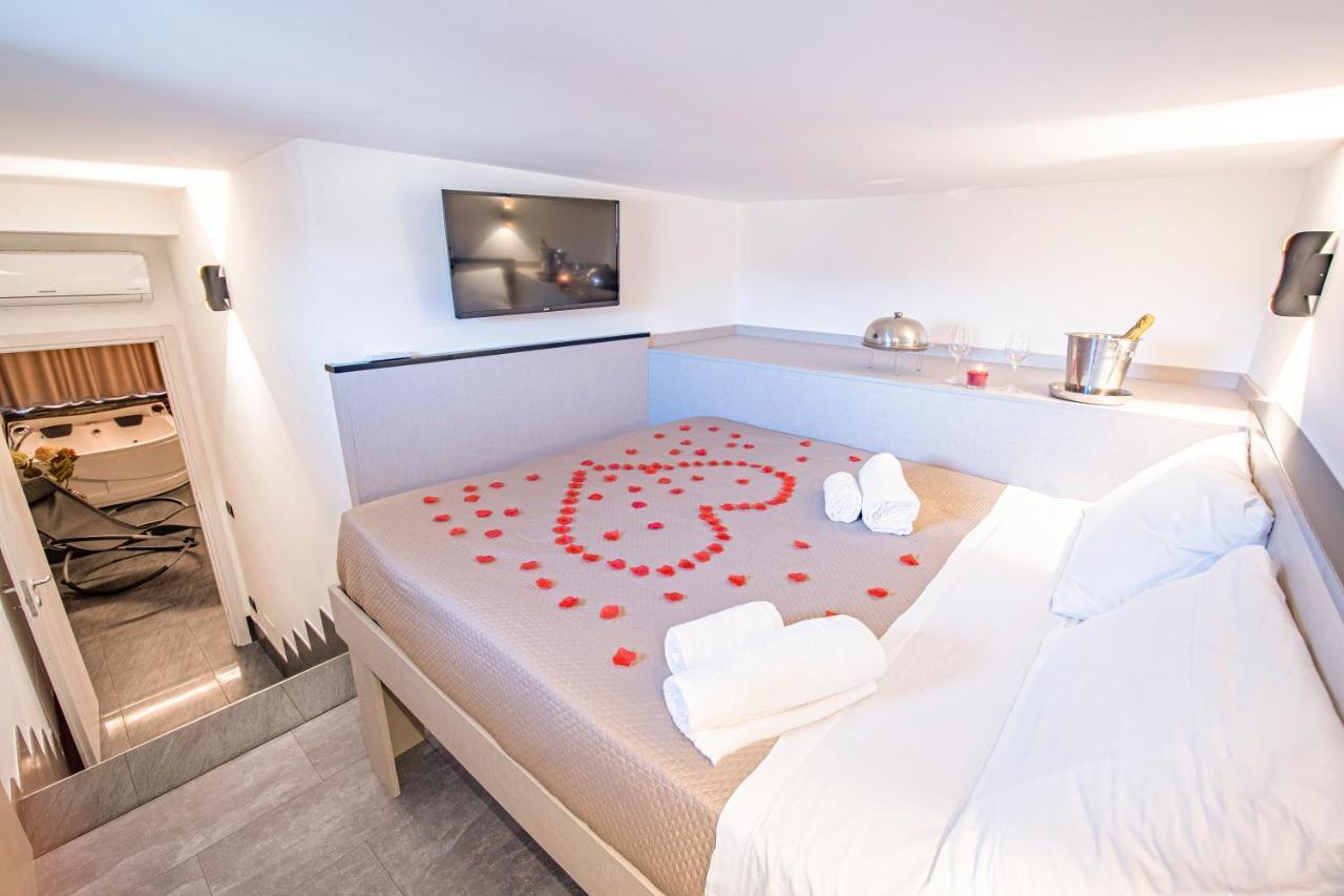 Virtus Prestige - Rooms & Apartments Рим Экстерьер фото